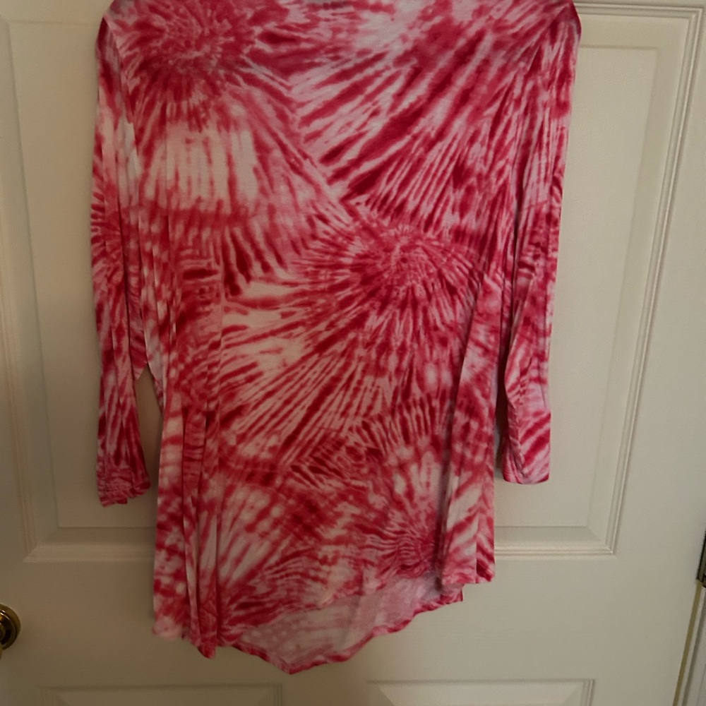Pink Shirt - Picture 2 of 3